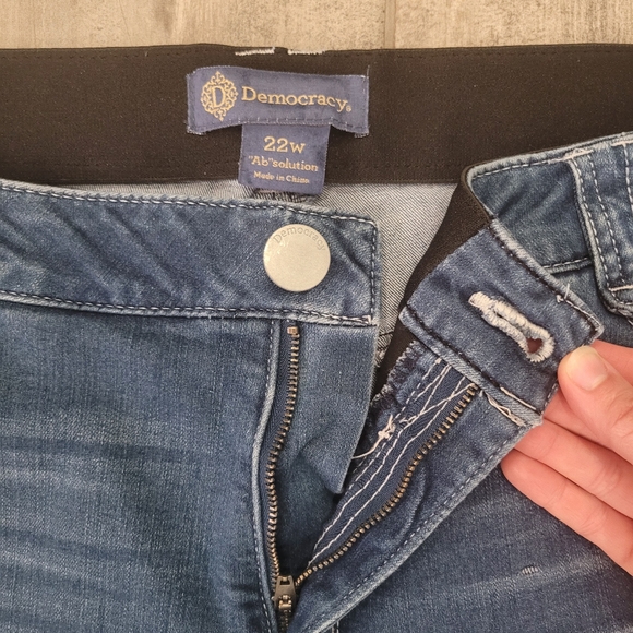 Democracy “AB”Solution Jeans Size 22W High Rise Cropped Itty Bitty Flare Cuffed - Picture 7 of 13